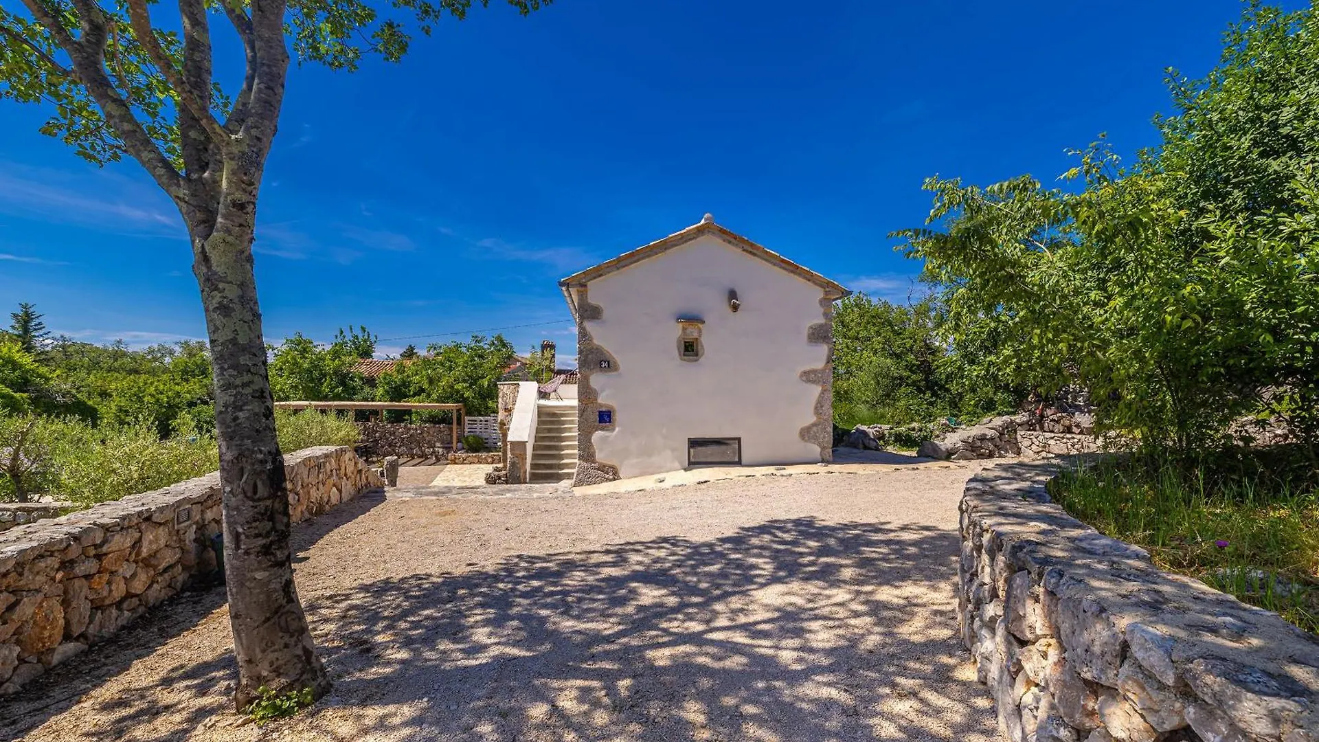 Villa May Gostinjac